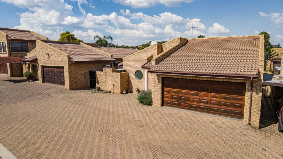 3 Bedroom Property for Sale in Meyersdal Gauteng