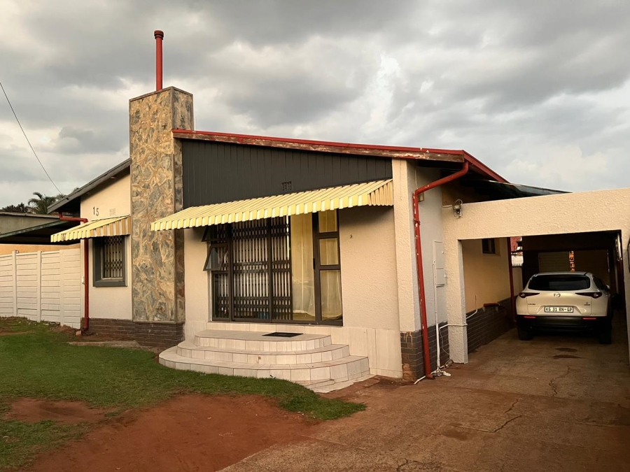 3 Bedroom Property for Sale in Dawnview Gauteng