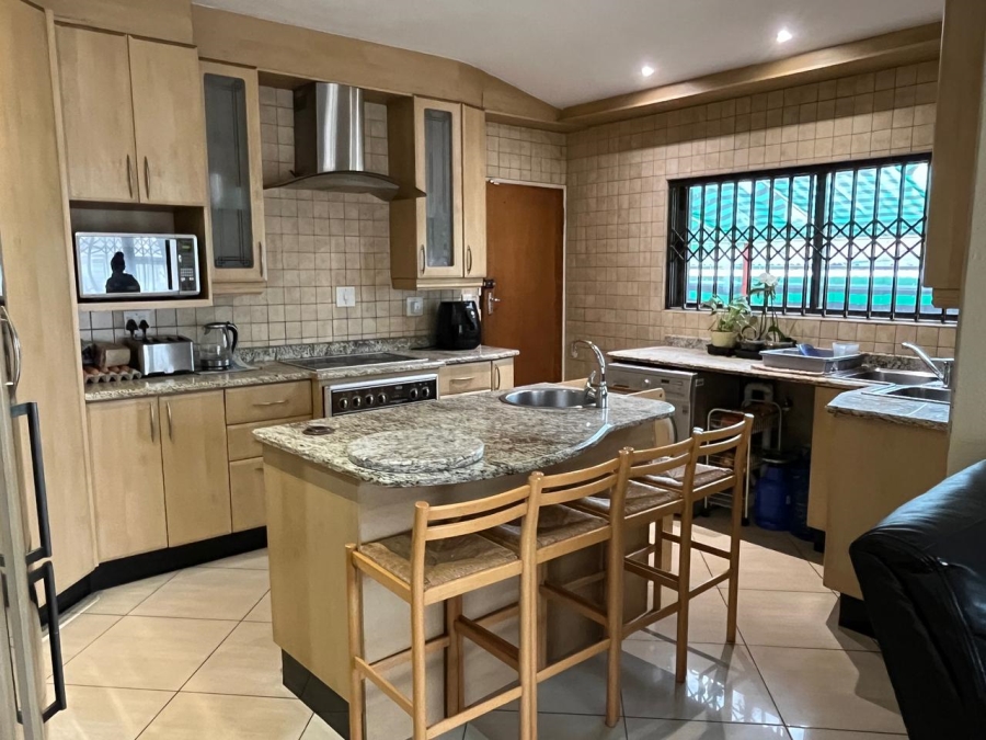 3 Bedroom Property for Sale in Dawnview Gauteng