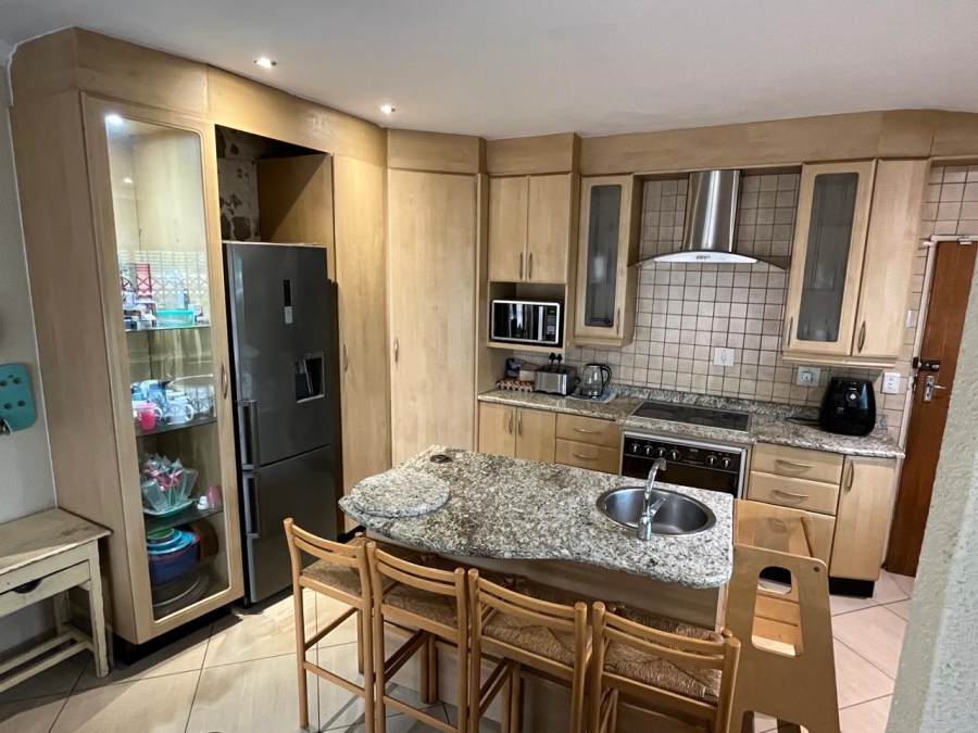 3 Bedroom Property for Sale in Dawnview Gauteng