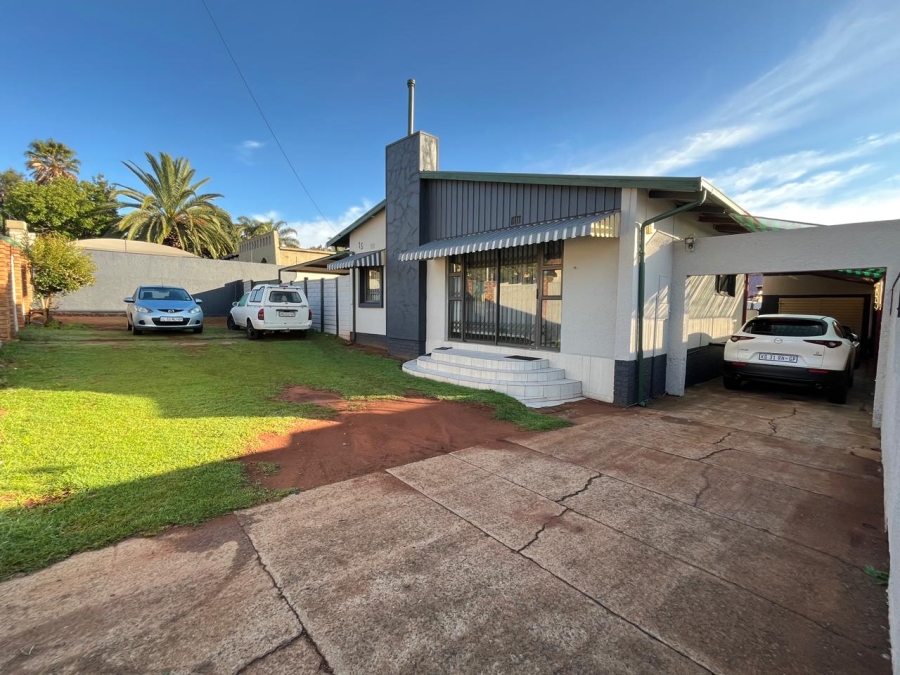 3 Bedroom Property for Sale in Dawnview Gauteng