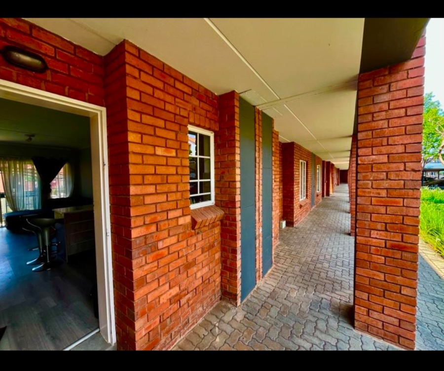 To Let 2 Bedroom Property for Rent in Pretoria North Gauteng