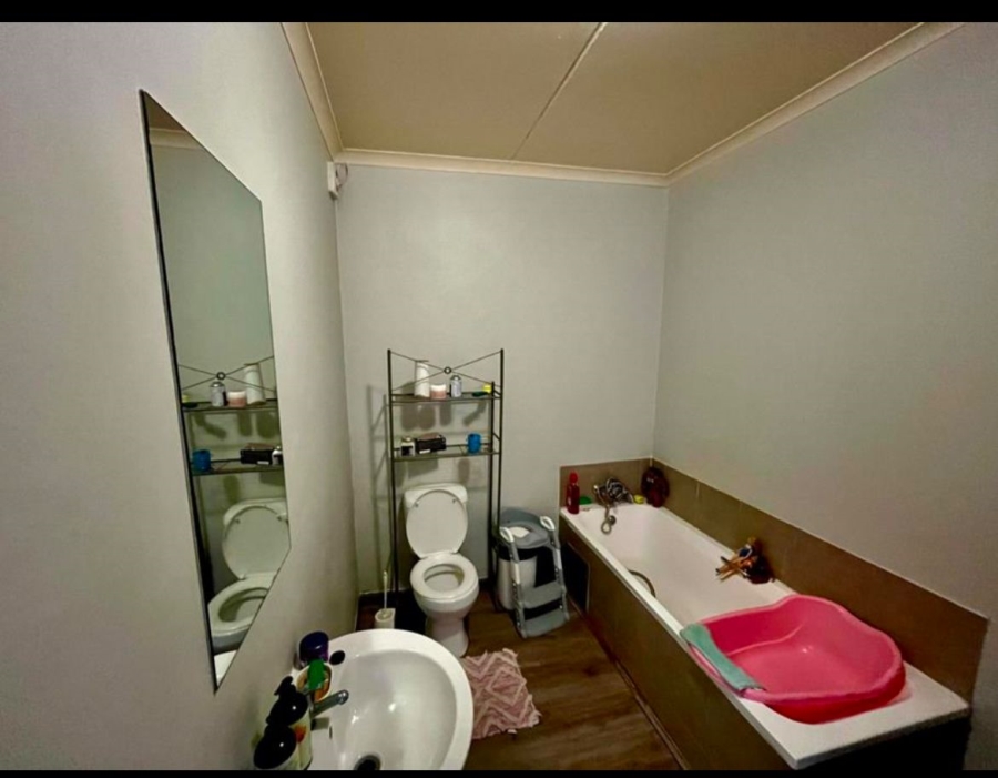 To Let 2 Bedroom Property for Rent in Pretoria North Gauteng