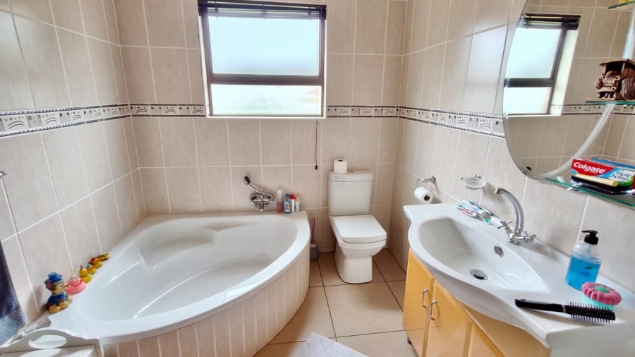 3 Bedroom Property for Sale in Vaal Marina Gauteng