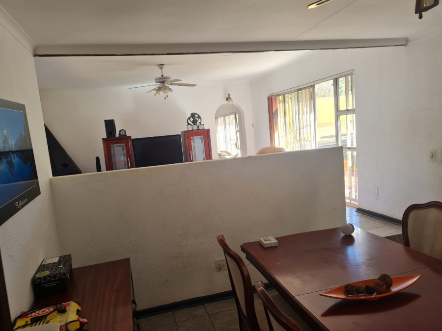 To Let 3 Bedroom Property for Rent in Kibler Park Gauteng