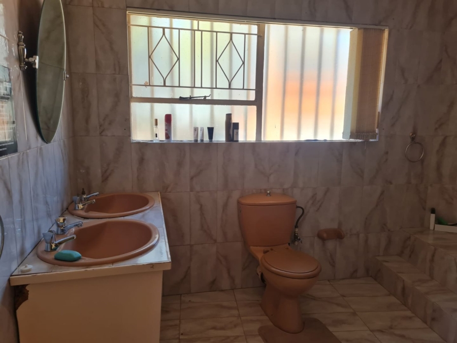To Let 3 Bedroom Property for Rent in Kibler Park Gauteng