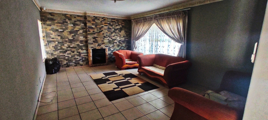 5 Bedroom Property for Sale in Vanderbijlpark SE 6 Gauteng