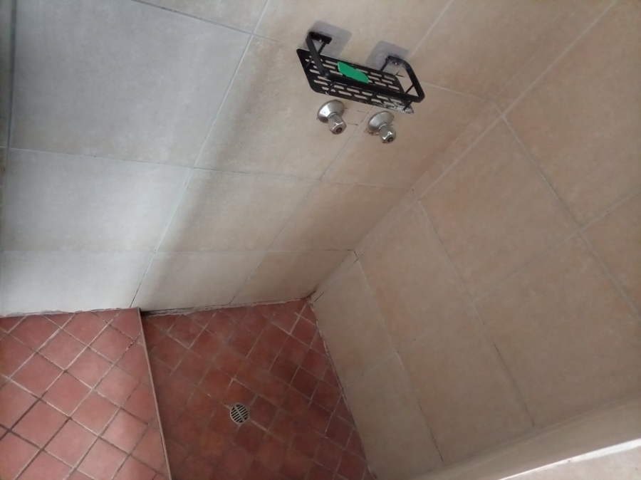 3 Bedroom Property for Sale in Rosslyn Gauteng