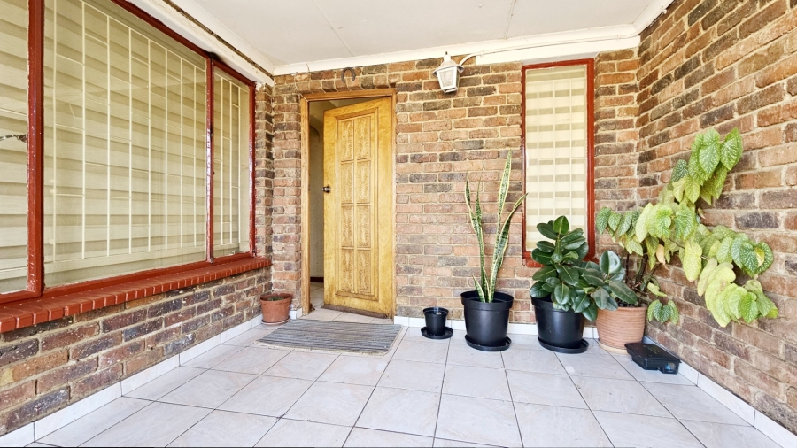 3 Bedroom Property for Sale in Waldrift Gauteng