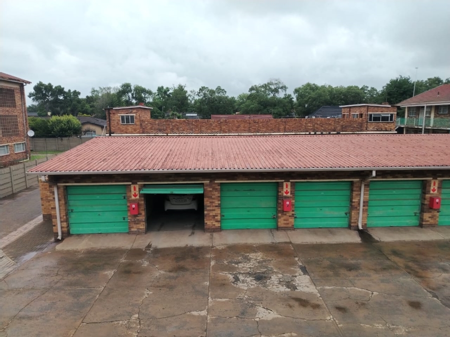 1 Bedroom Property for Sale in Vanderbijlpark CW 3 Gauteng