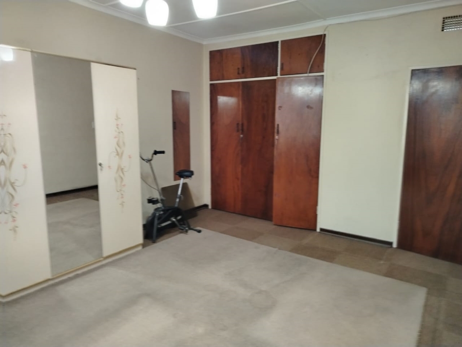 1 Bedroom Property for Sale in Vanderbijlpark CW 3 Gauteng