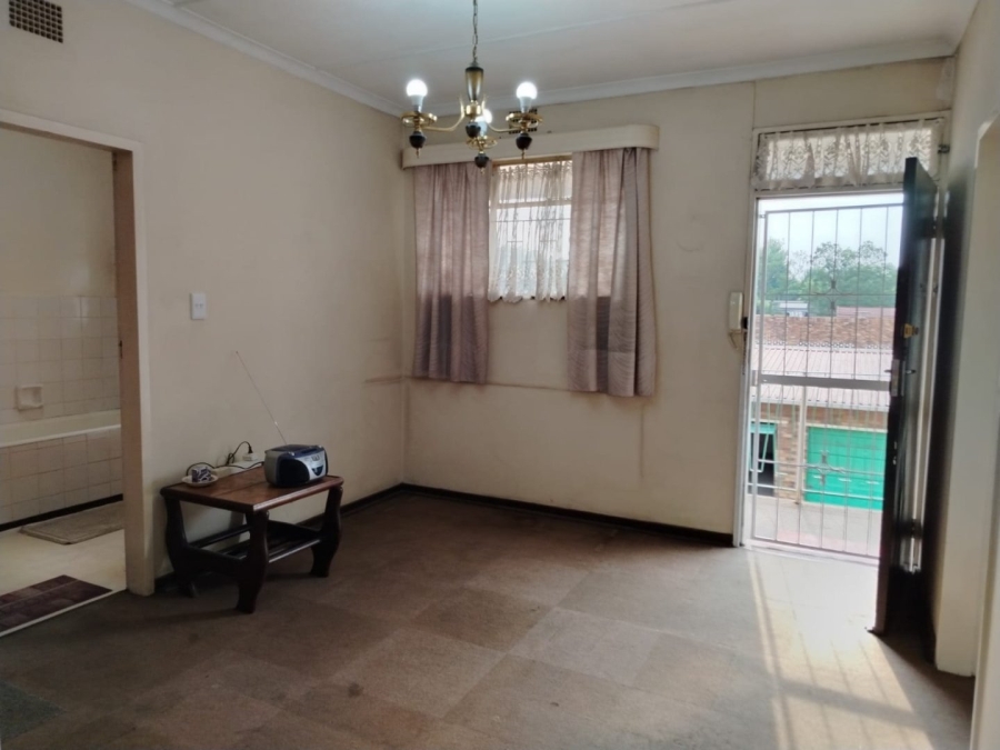 1 Bedroom Property for Sale in Vanderbijlpark CW 3 Gauteng