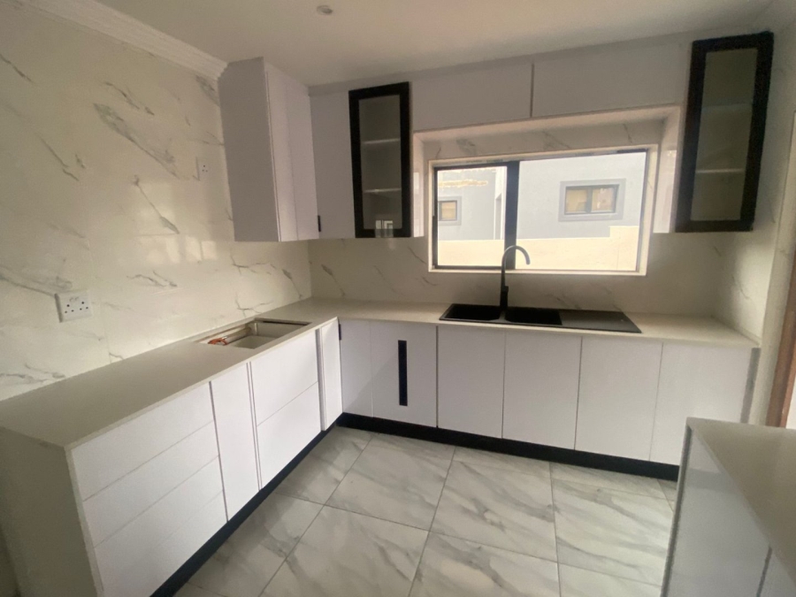 4 Bedroom Property for Sale in Magaliesberg Country Estate Gauteng