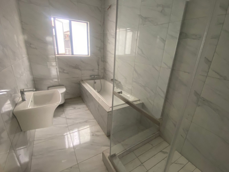 4 Bedroom Property for Sale in Magaliesberg Country Estate Gauteng