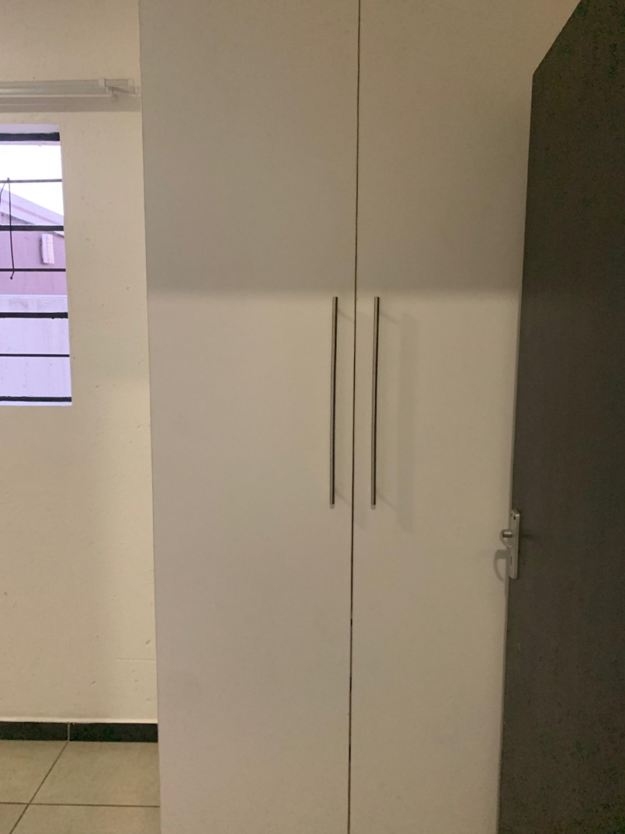 To Let 2 Bedroom Property for Rent in Eastleigh Gauteng