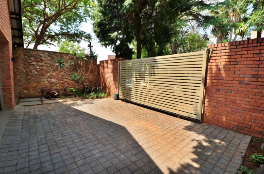3 Bedroom Property for Sale in Bedfordview Gauteng