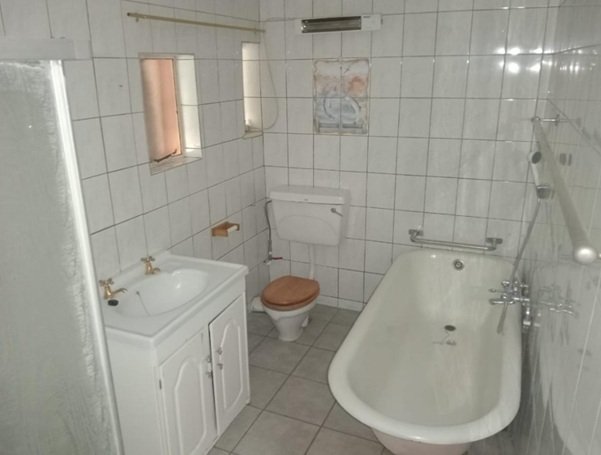3 Bedroom Property for Sale in Mountain View Gauteng