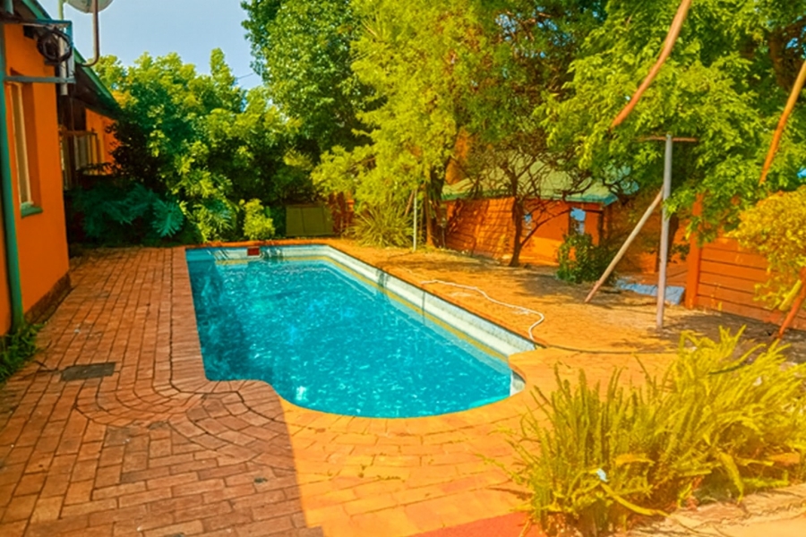 3 Bedroom Property for Sale in Mountain View Gauteng