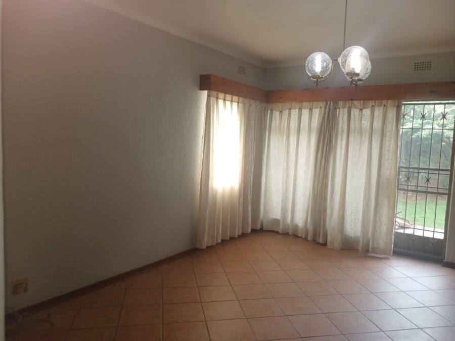 To Let 4 Bedroom Property for Rent in Mayberry Park Gauteng