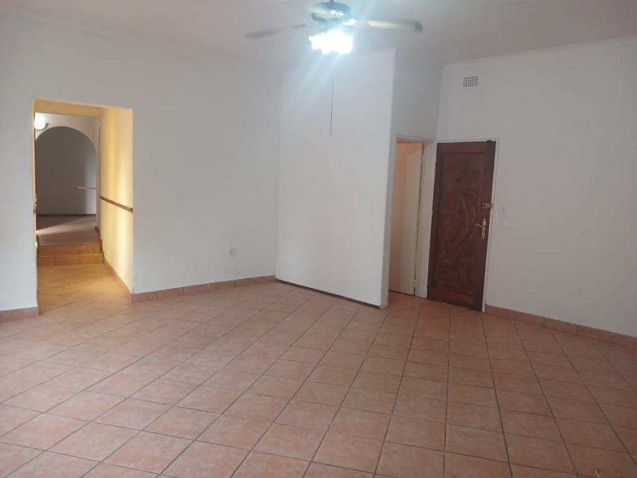 To Let 4 Bedroom Property for Rent in Mayberry Park Gauteng