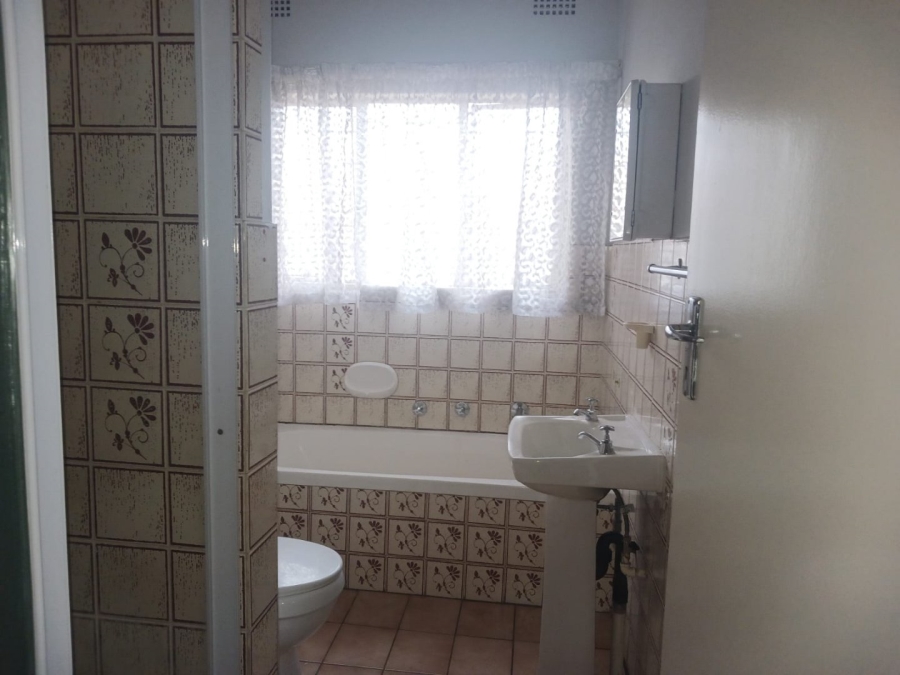 To Let 4 Bedroom Property for Rent in Mayberry Park Gauteng