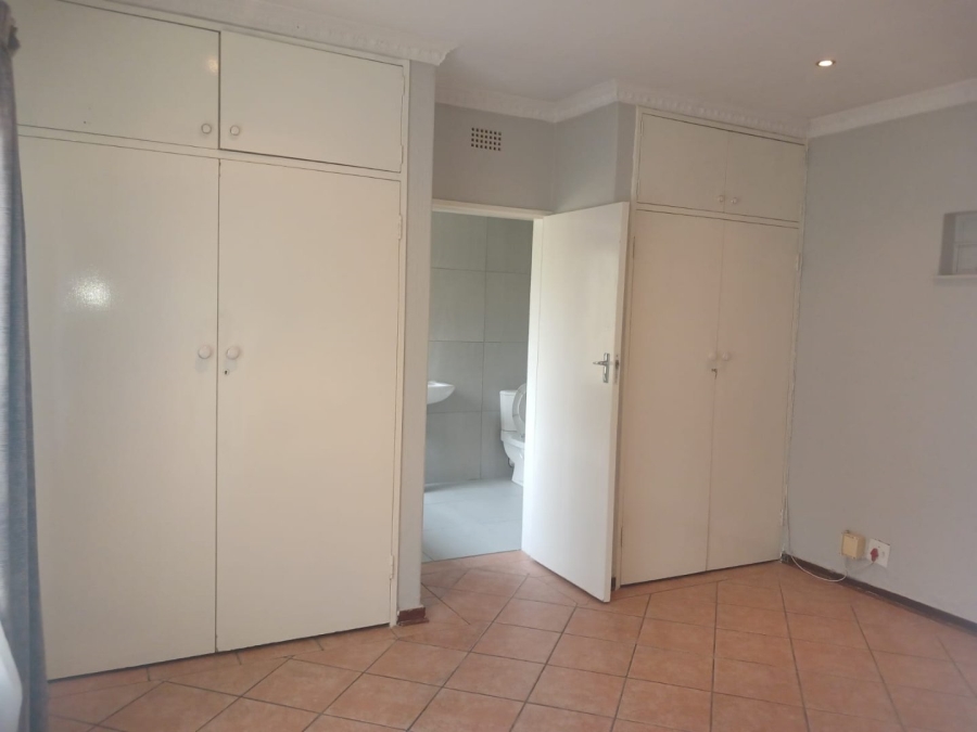To Let 4 Bedroom Property for Rent in Mayberry Park Gauteng