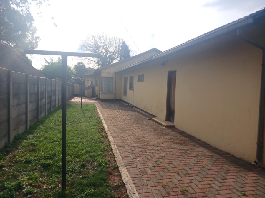 To Let 4 Bedroom Property for Rent in Mayberry Park Gauteng