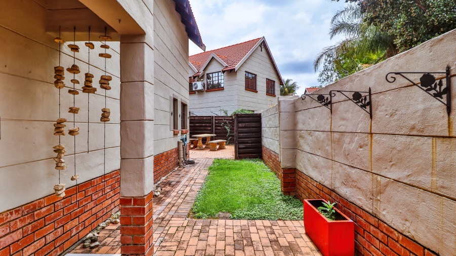 3 Bedroom Property for Sale in Equestria Gauteng