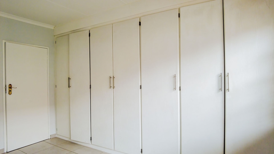 3 Bedroom Property for Sale in Equestria Gauteng