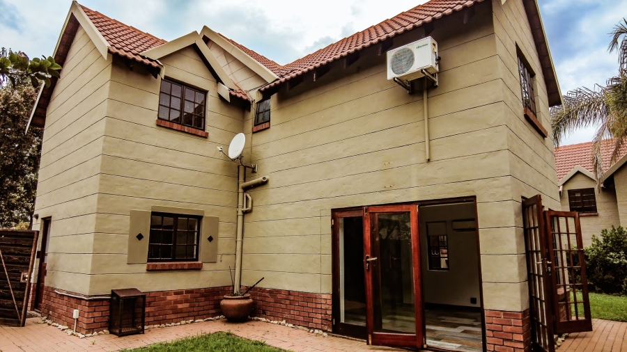 3 Bedroom Property for Sale in Equestria Gauteng