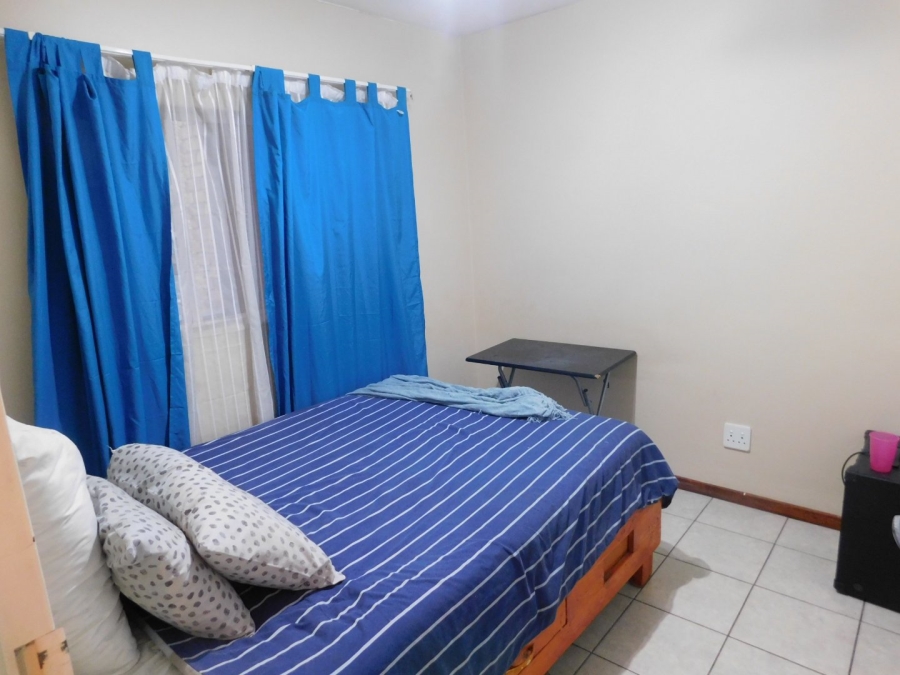1 Bedroom Property for Sale in Grand Central Gauteng