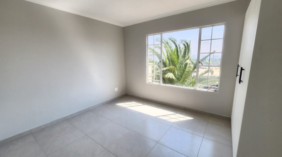 2 Bedroom Property for Sale in Edenvale Central Gauteng