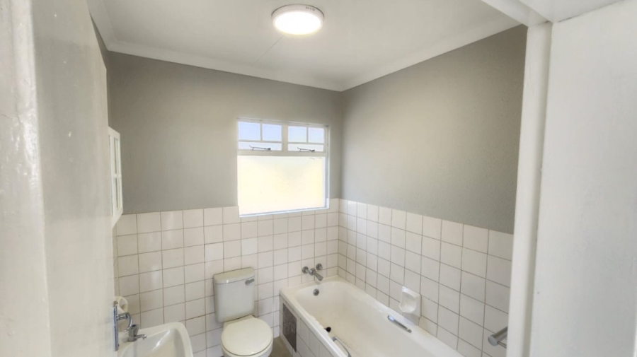 2 Bedroom Property for Sale in Edenvale Central Gauteng