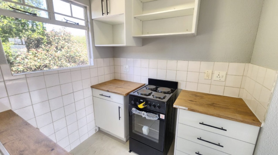 2 Bedroom Property for Sale in Edenvale Central Gauteng