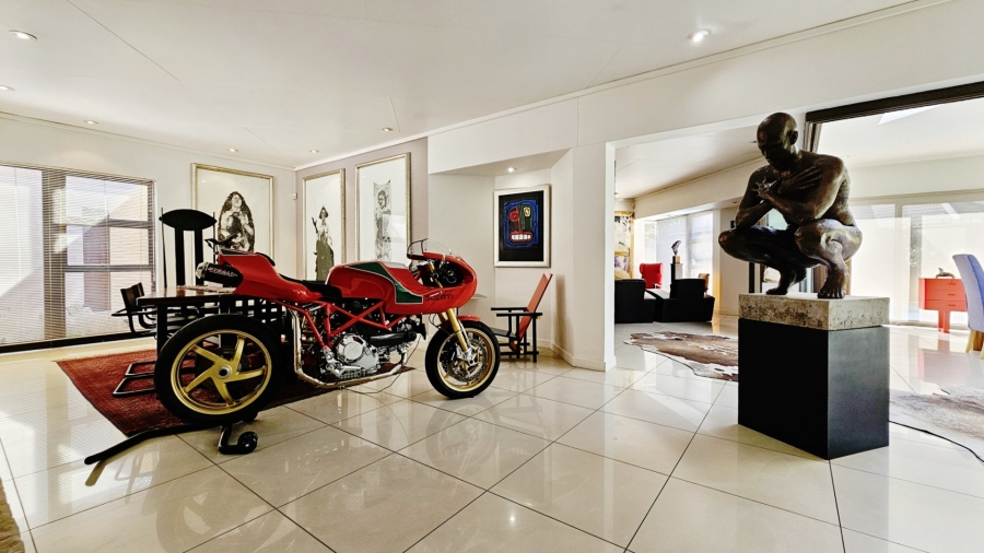 4 Bedroom Property for Sale in Three Rivers Proper Gauteng