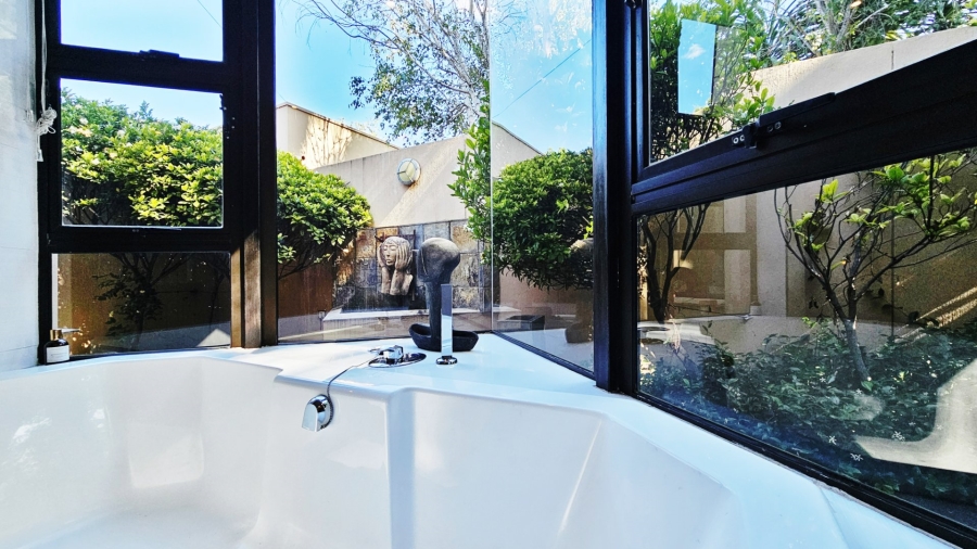 4 Bedroom Property for Sale in Three Rivers Proper Gauteng