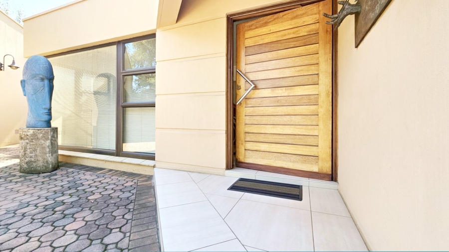 4 Bedroom Property for Sale in Three Rivers Proper Gauteng