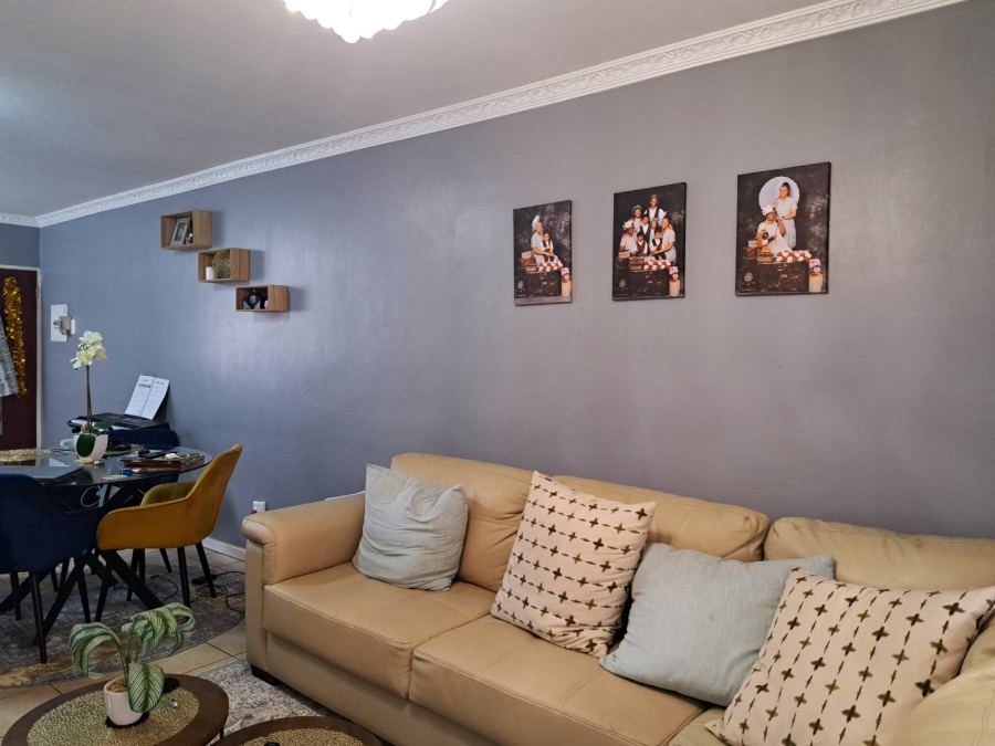 To Let 2 Bedroom Property for Rent in Noordwyk Gauteng