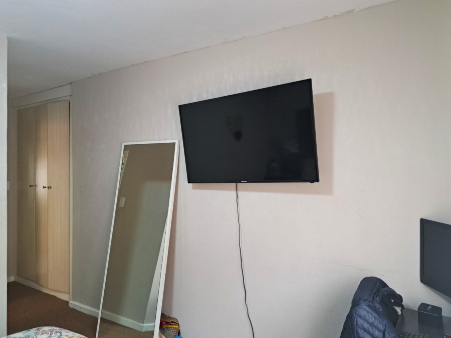 To Let 2 Bedroom Property for Rent in Noordwyk Gauteng