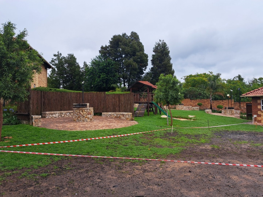 To Let 2 Bedroom Property for Rent in Noordwyk Gauteng