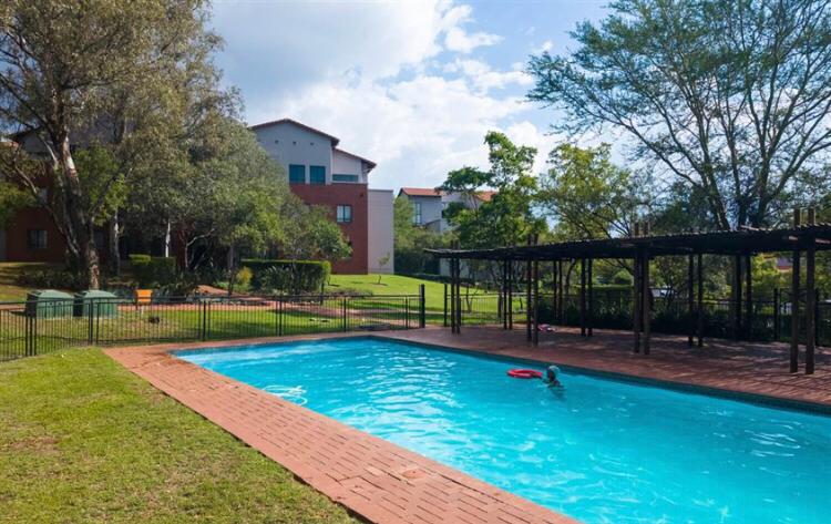 To Let 2 Bedroom Property for Rent in Jackal Creek Golf Estate Gauteng