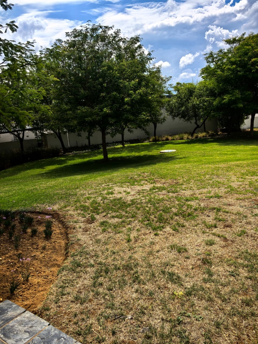 To Let 2 Bedroom Property for Rent in Jackal Creek Golf Estate Gauteng