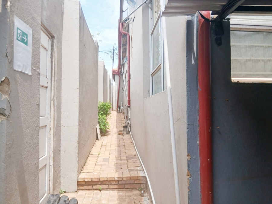 7 Bedroom Property for Sale in Westdene Gauteng