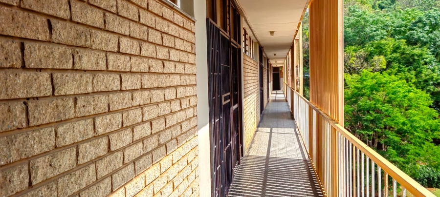 1 Bedroom Property for Sale in Gezina Gauteng