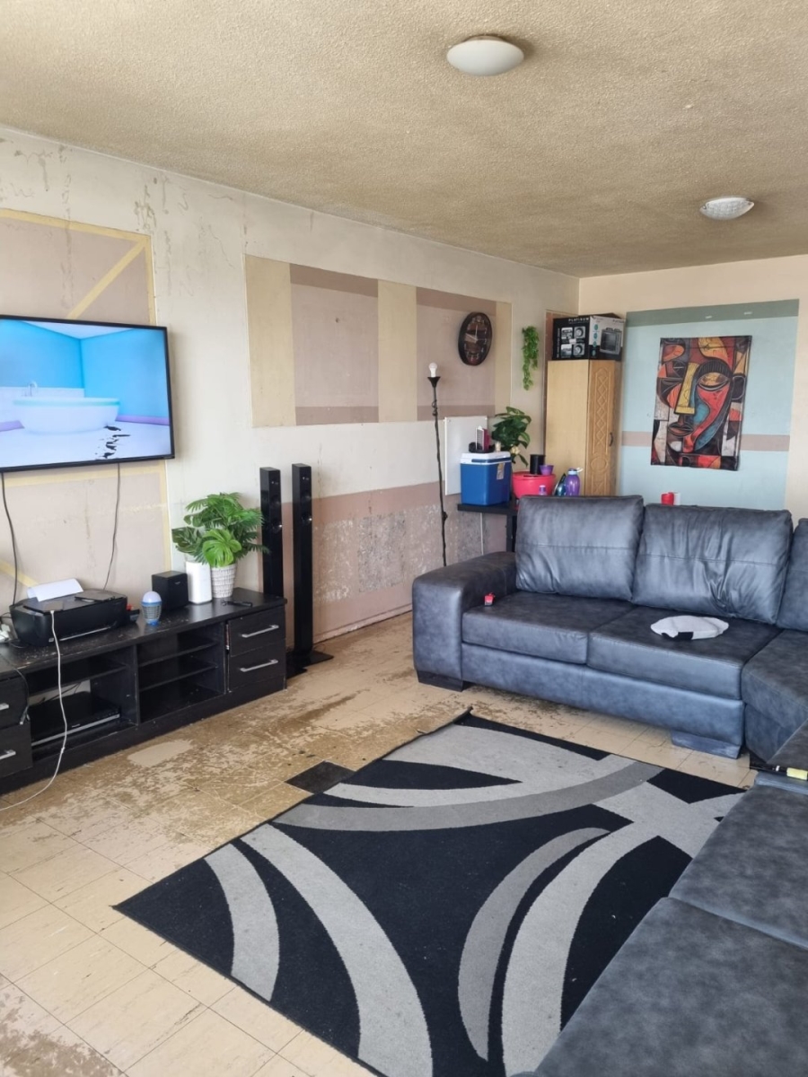 2 Bedroom Property for Sale in Benoni Central Gauteng