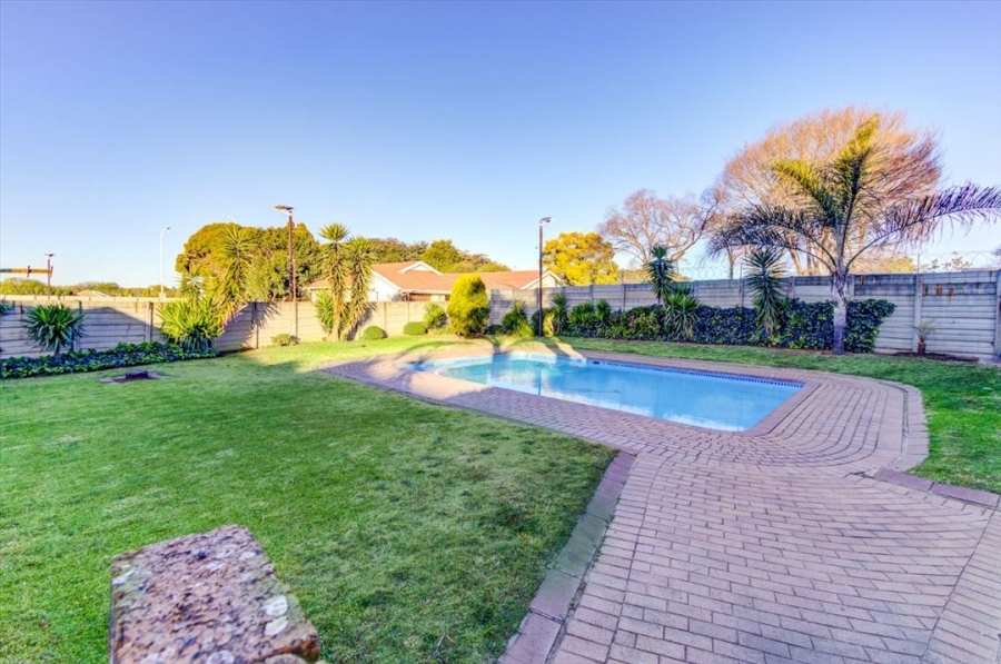 2 Bedroom Property for Sale in Impala Park Gauteng