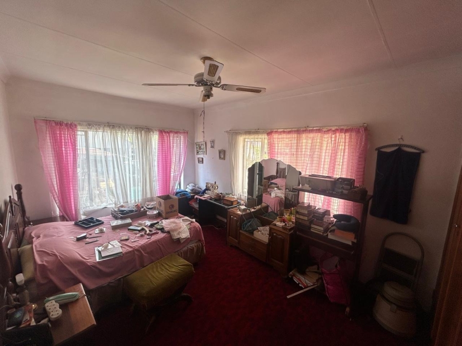 4 Bedroom Property for Sale in Pretoria Gardens Gauteng