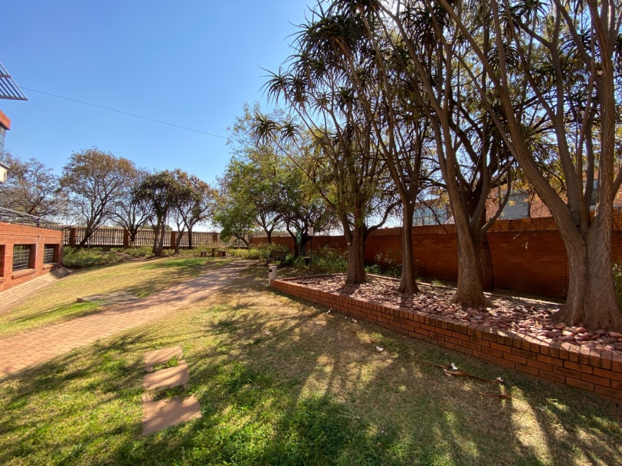 To Let commercial Property for Rent in Eco Park Gauteng