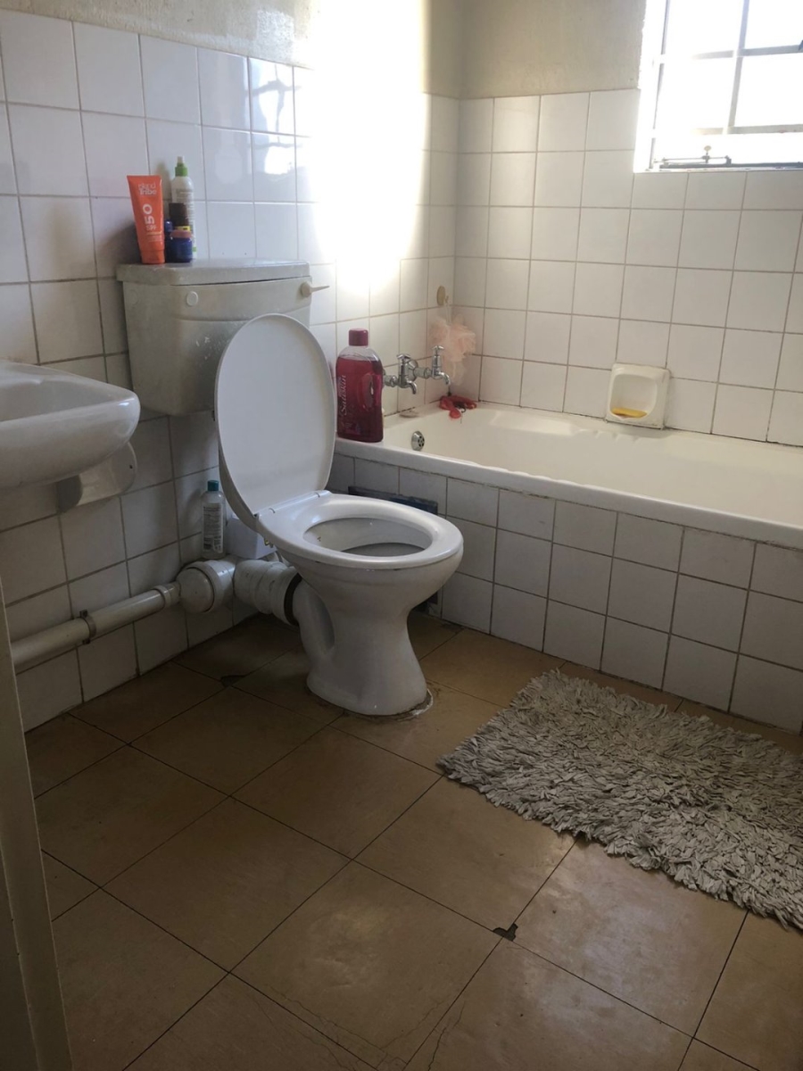 2 Bedroom Property for Sale in Albemarle Ext 1 Gauteng
