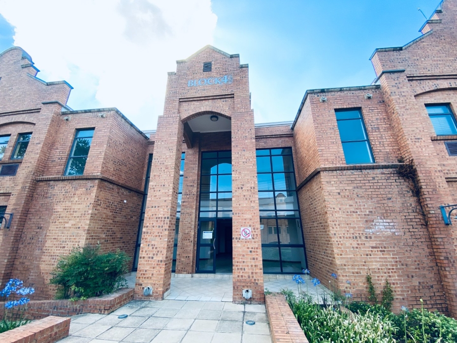 To Let commercial Property for Rent in Faerie Glen Gauteng